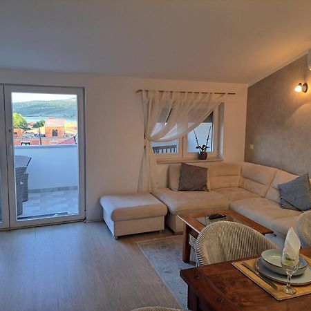 Apartman Lucia Posedarje Exteriör bild