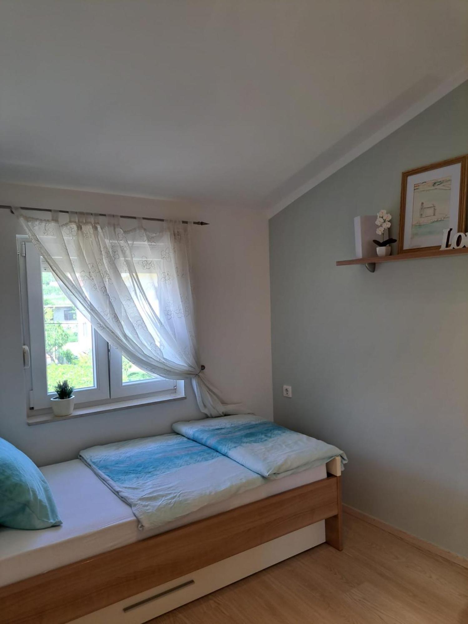 Apartman Lucia Posedarje Exteriör bild