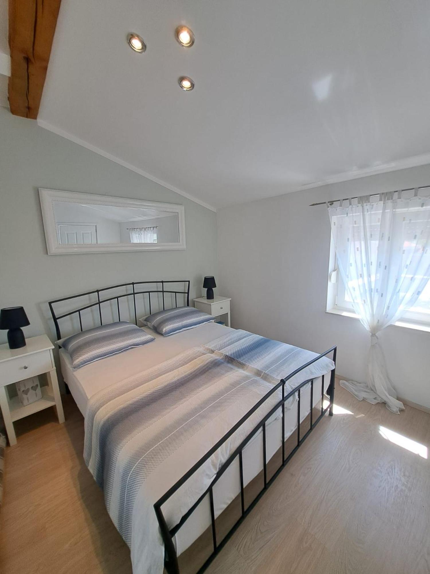Apartman Lucia Posedarje Exteriör bild